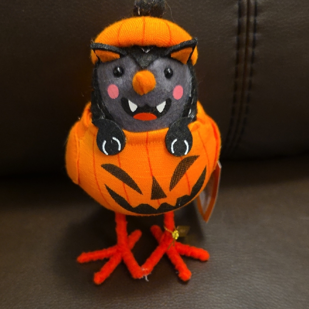 NWT 2024 Featherly Friends Halloween Pawsome